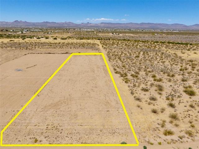 0000 N Colorado Rd, Golden Valley, AZ 86413