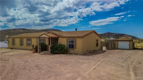 21243 N Red Mountain Dr, White Hills, AZ 86445