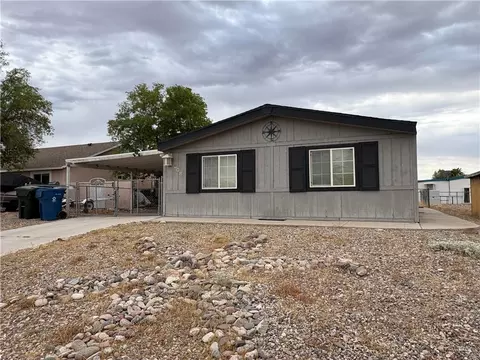 608 Stahlman Dr, Bullhead City, AZ 86442