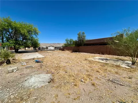 1858 Clearwater Dr, Bullhead City, AZ 86442