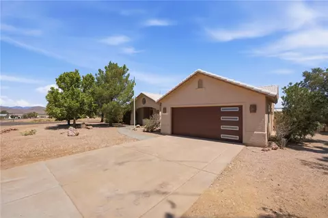 Exterior - 7771 E Concho Dr, Kingman, AZ 86401 photo 3 of 7