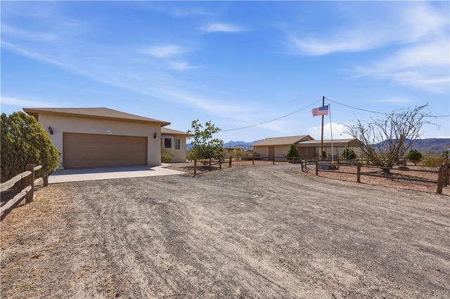 2859 W Malibu Rd, Golden Valley, AZ 86413