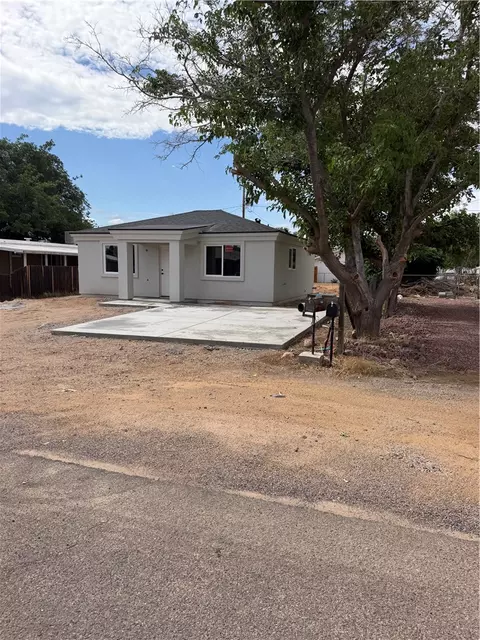 2840 E Ames Ave, Kingman, AZ 86409 photo 2