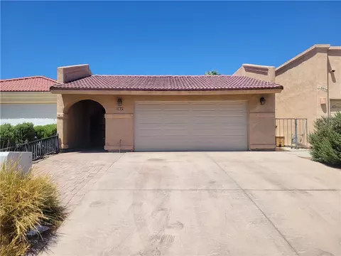 2843 Country Club Dr, Bullhead City, AZ 86442