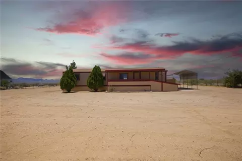3441 N La Osa Rd, Golden Valley, AZ 86413