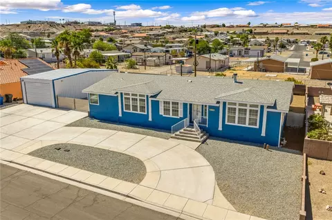 1590 Kyle Ave, Bullhead City, AZ 86442