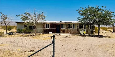 2178 S Cowlic Rd, Golden Valley, AZ 86413