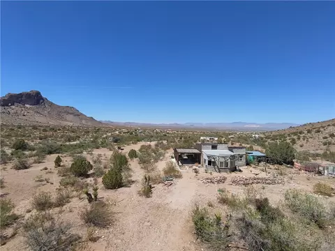 8993 W Unkar Dr, Golden Valley, AZ 86413