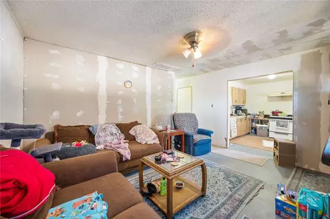 3563 E Warbler Ln, Kingman, AZ 86409 photo 11
