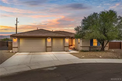 1750 Greenfield Dr, Bullhead City, AZ 86442