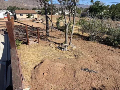 Exterior - 1595 E John L Ave, Kingman, AZ 86409 photo 15 of 16