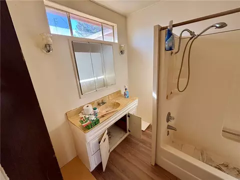 Bath - 1595 E John L Ave, Kingman, AZ 86409 photo 2 of 3