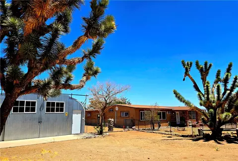 18177 N Peach Dr, Dolan Springs, AZ 86441