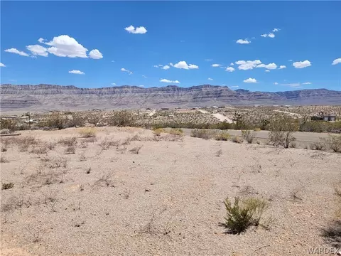 531 E Vulcan Dr, Meadview, AZ 86444 photo 4