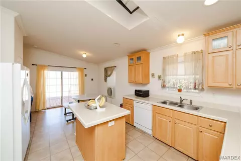 3190 E Pepper Tree Rd, Kingman, AZ 86409 photo 7