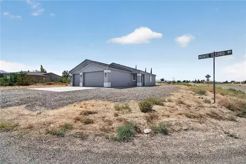 Exterior - 7700 E Monte Tesoro Dr, Kingman, AZ 86401 photo 6 of 8