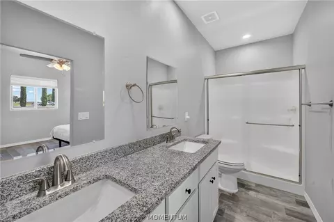 Bath - 7700 E Monte Tesoro Dr, Kingman, AZ 86401 photo 1 of 2