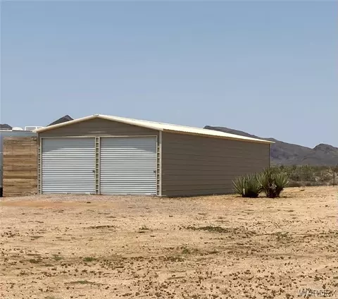 6585 W Mcelmo Dr, Golden Valley, AZ 86413