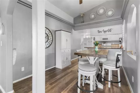 Dining - 3092 Southern Loop, Kingman, AZ 86401 photo 1 of 1