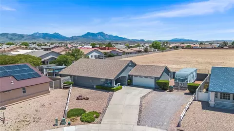 View/Area - 3092 Southern Loop, Kingman, AZ 86401 photo 1 of 11