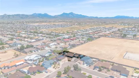 View/Area - 3092 Southern Loop, Kingman, AZ 86401 photo 6 of 11