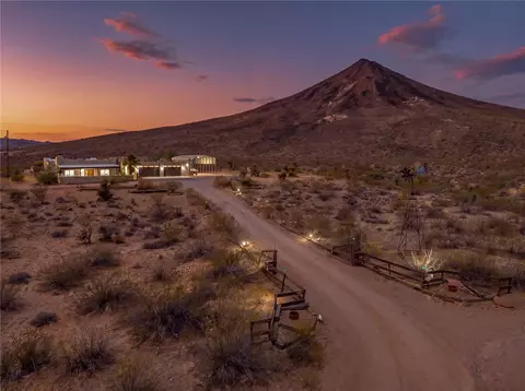 6309 N Laguna Rd, Golden Valley, AZ 86413