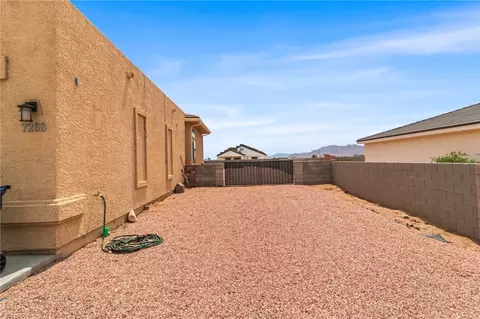 Exterior - 7268 E Superstition Dr, Kingman, AZ 86401 photo 4 of 5