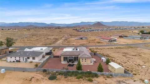 View/Area - 7268 E Superstition Dr, Kingman, AZ 86401 photo 2 of 10
