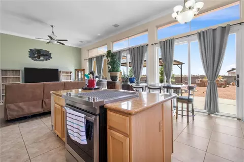 Kitchen - 7268 E Superstition Dr, Kingman, AZ 86401 photo 3 of 4