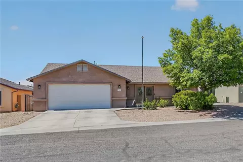 Exterior - 3304 E Ames Ave, Kingman, AZ 86409 photo 4 of 4