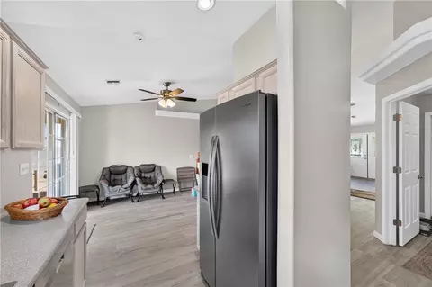 Entry Way - 3304 E Ames Ave, Kingman, AZ 86409 photo 5 of 5