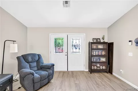 Entry Way - 3304 E Ames Ave, Kingman, AZ 86409 photo 2 of 5
