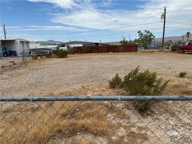 2051 Lakeside Dr, Bullhead City, AZ 86442