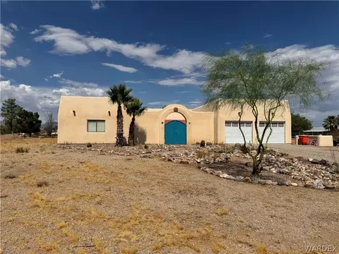7094 W Jupiter Dr, Golden Valley, AZ 86413
