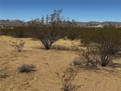 306-15 S 195 S Horse Mesa Rd, Golden Valley, AZ 86413