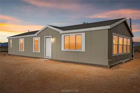 4737 N Mormon Flat Rd, Golden Valley, AZ 86413