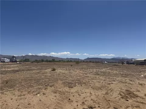 306-06 077b Magma, Golden Valley, AZ 86413