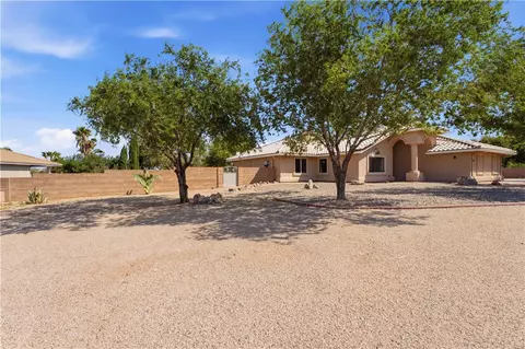 1149 Mountain Trail Rd, Kingman, AZ 86401