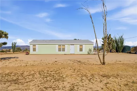 11109 S Alvis Rd, Yucca, AZ 86438