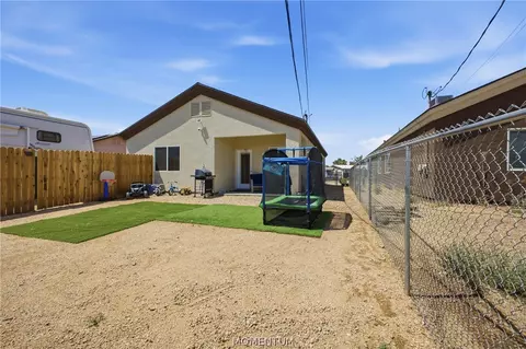 Exterior - 2980 E Devlin Ave, Kingman, AZ 86409 photo 4 of 5
