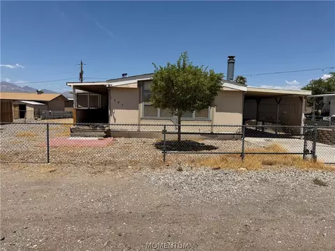 1287 Gemstone Ave, Bullhead City, AZ 86442