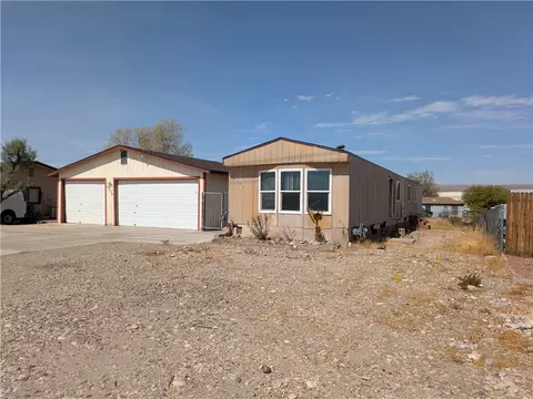2197 Lakeside Dr, Bullhead City, AZ 86442