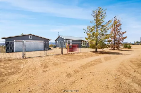 581 S Glen Canyon Rd, Golden Valley, AZ 86413