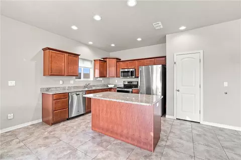 Kitchen - 5353 Eagle View Rd, Kingman, AZ 86409 photo 2 of 5