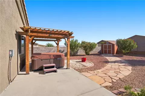 Exterior - 5353 Eagle View Rd, Kingman, AZ 86409 photo 7 of 17