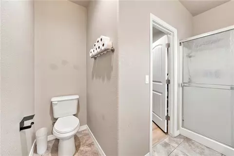 Bath - 5353 Eagle View Rd, Kingman, AZ 86409 photo 3 of 4