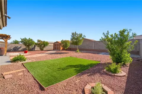 Exterior - 5353 Eagle View Rd, Kingman, AZ 86409 photo 15 of 17