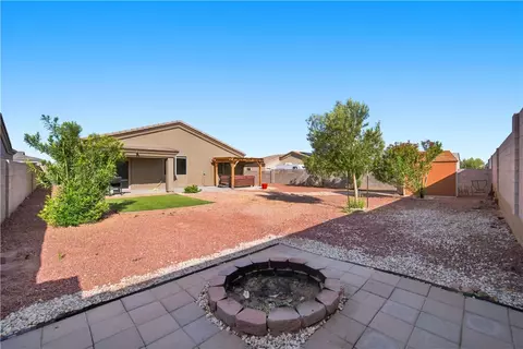 Exterior - 5353 Eagle View Rd, Kingman, AZ 86409 photo 14 of 17
