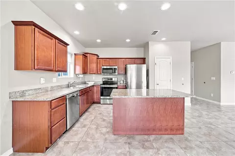 Kitchen - 5353 Eagle View Rd, Kingman, AZ 86409 photo 5 of 5