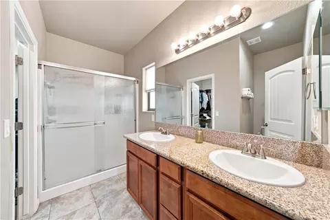 Bath - 5353 Eagle View Rd, Kingman, AZ 86409 photo 1 of 4